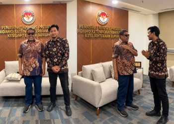 Ketua KSBSI Sultra, Iswanto Sugiarto bertemu Penasihat Khusus Presiden Bidang Ketenagakerjaan dan Kesejahteraan Buruh, Said Iqbal, di Wisma Mandiri