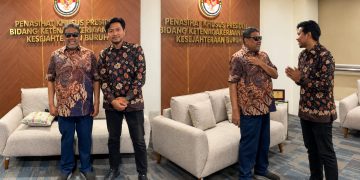 Ketua KSBSI Sultra, Iswanto Sugiarto bertemu Penasihat Khusus Presiden Bidang Ketenagakerjaan dan Kesejahteraan Buruh, Said Iqbal, di Wisma Mandiri